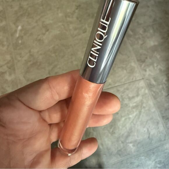 CLINIQUE POP PLUSH CREAMY LIP GLOSS – 07 AIRKISS POP - Picture 15 of 16